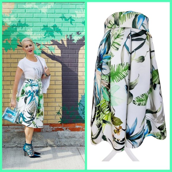 RINASCIMENTO satin full skirt SZ M - Picture 1 of 7